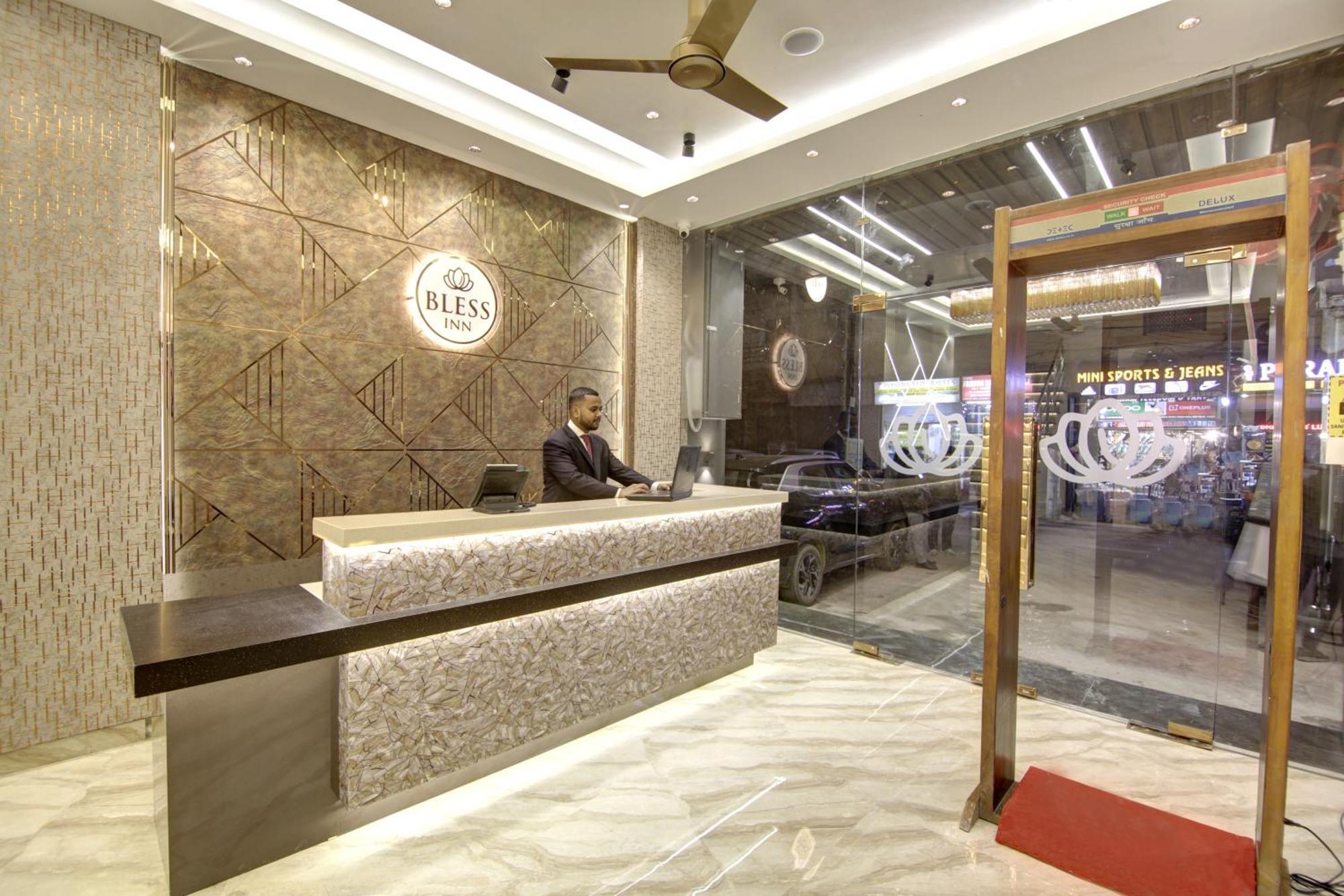 Bless Inn - Near Connaught Place Nova Deli Exterior foto